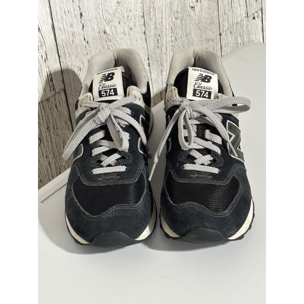 New Balance Women's 574 Navy And Grey And Mesh Classic Sneakers Size 10